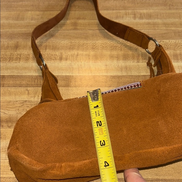 Minnetonka leather Chic Brown Fringe Shoulder Bag with Multicolor Accent - Picture 15 of 16